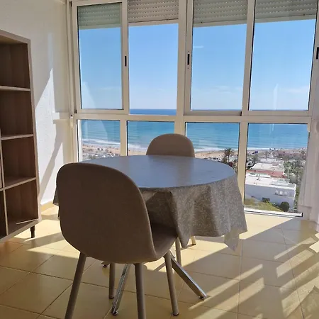 Vistas Panorámicas Al Mar, A 300 Metros De La Playa